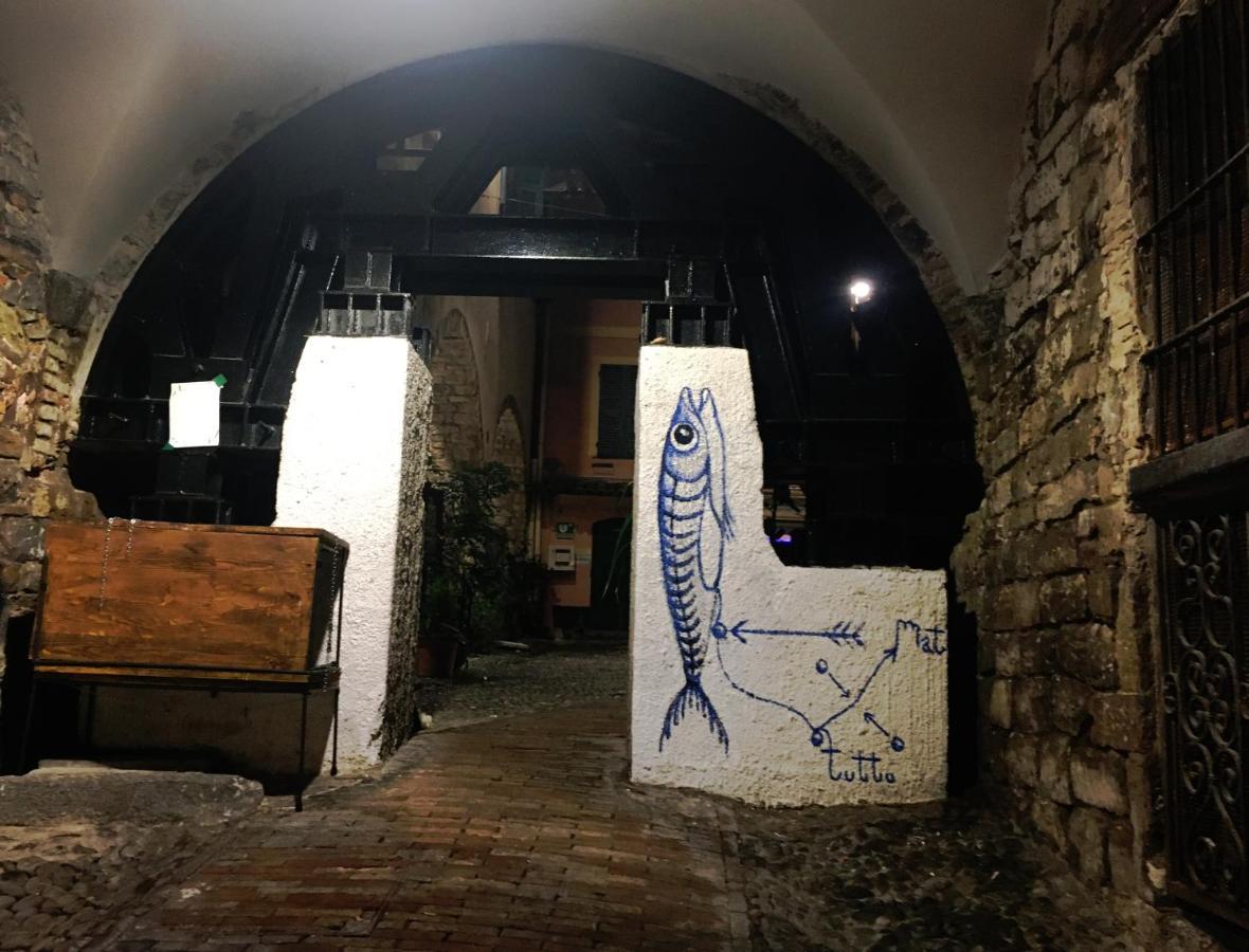 Appartamento Ai Piedi Della Pigna 圣雷默 外观 照片