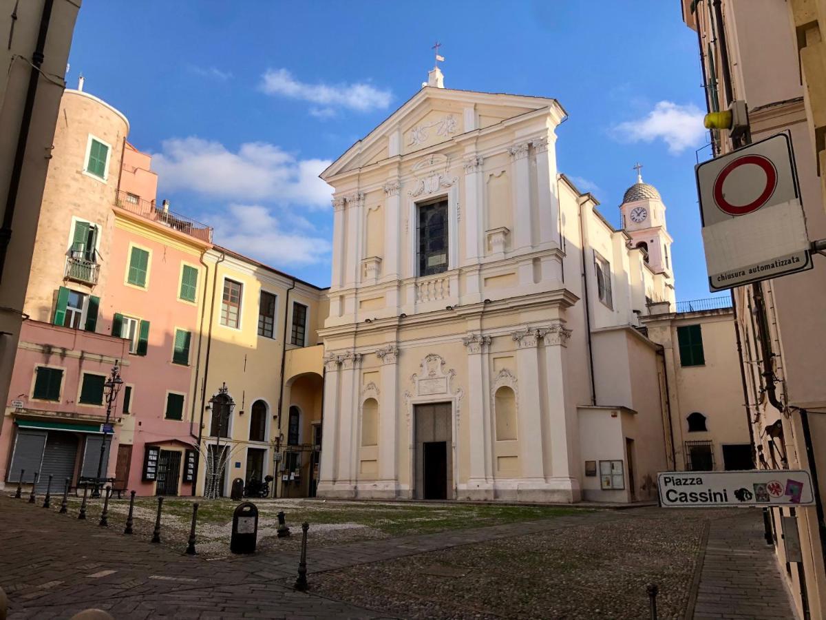 Appartamento Ai Piedi Della Pigna 圣雷默 外观 照片