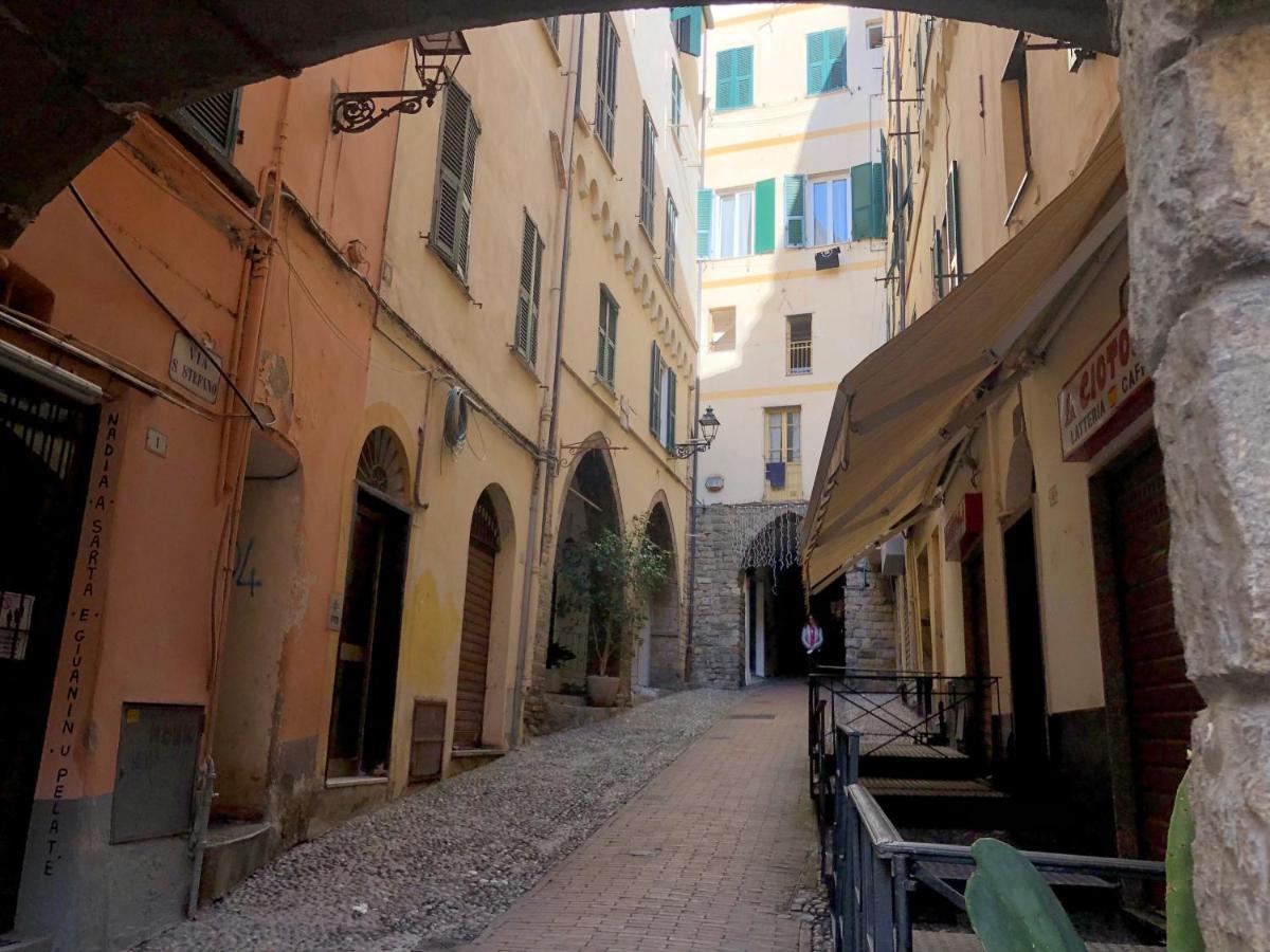 Appartamento Ai Piedi Della Pigna 圣雷默 外观 照片