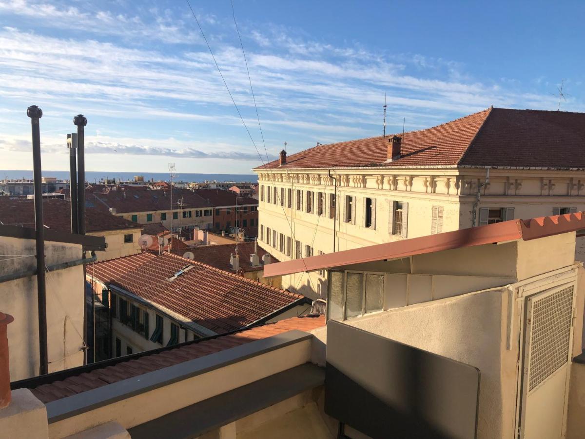 Appartamento Ai Piedi Della Pigna 圣雷默 外观 照片